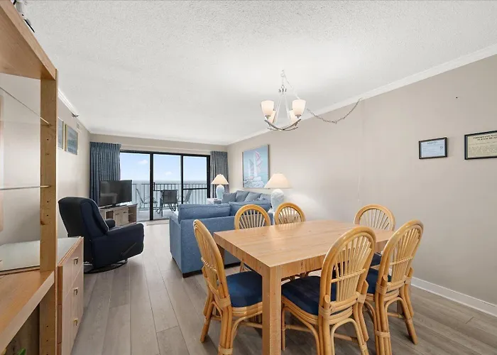 Ferienhaus Beautiful 2 Bedroom Plaza With Outdoor Pool!