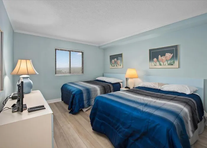 Beautiful 2 Bedroom Plaza With Outdoor Pool! Ocean Stadt