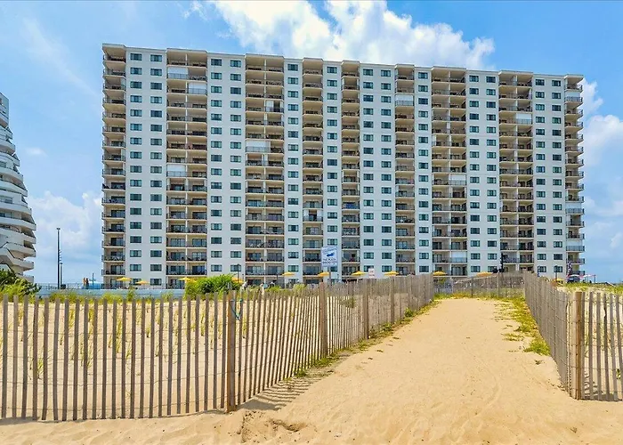 Beautiful 2 Bedroom Plaza With Outdoor Pool! Ferienhaus